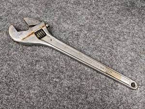 lot 609 image: 18 Crescent Wrench