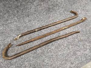 lot 615 image: Lot of (3) 24 Crowbars