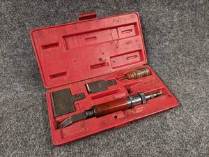 lot 642 image: SNAP-ON Pneumatic Scraper Kit - Part No. PGS1004