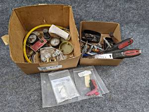 lot 675 image: Lot of Air Compressor Fittings and Putty Knives