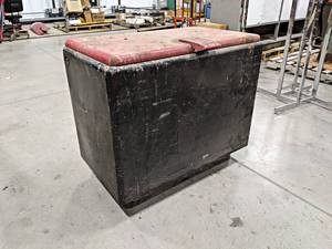 lot 763 image: Vintage Agitor Parts Cleaner Model H-71-TA - Overall about 38 x 21 x 33 - NO SHIPPING