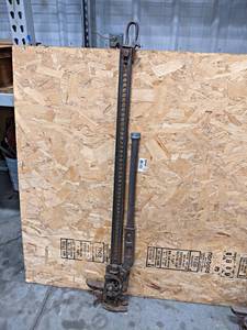 lot 839 image: Handyman Jack - 48 Tall - NO SHIPPING