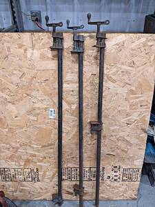 lot 842 image: Lot of (3) Craftsman 48 Pipe  Bar Clamps - NO SHIPPING