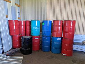 lot 861 image: (15) 55 Gallon Steel Barrels - NO SHIPPING