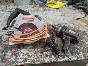 lot 864 image: Craftsman Circular Saw and Craftsman Electric Drill