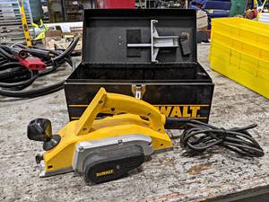 lot 866 image: DeWalt DW675 Electric Planer in Case