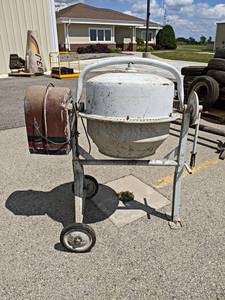 lot 871 image: Tool Shop Electric Cement Mixer - 12hp 1ph - 3.5 CuFt - NO SHIPPING
