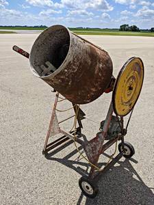 lot 872 image: Gilson Electric Cement Mixer - 12hp 1ph - NO SHIPPING