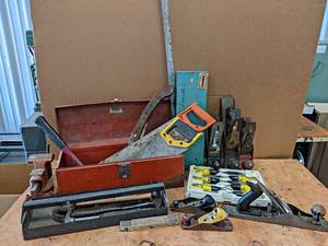 lot 931 image: Large Lot of Hand Tools, Tool Boxes, Pry Bars, and More - NO SHIPPING
