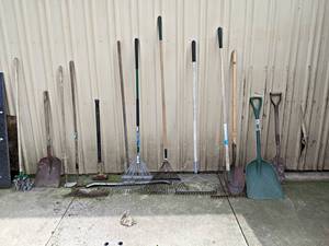lot 953 image: Lot of (13) Rakes, Shovels, and More - NO SHIPPING