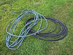 lot 959 image: Lot of (2) Garden Hoses - NO SHIPPING