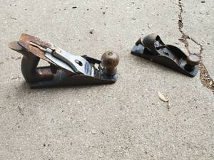 lot 106 image: Two Hand Planes