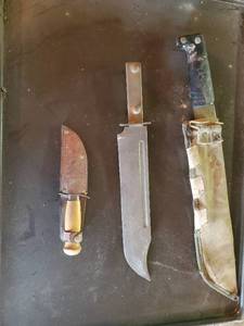 lot 110 image: Three Knives