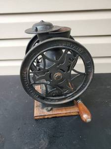 lot 13 image: Old coffee grinder