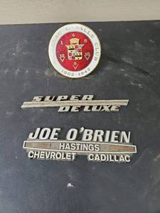 lot 19 image: Cadillac decals