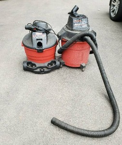 lot 30 image: 2 Craftsman 16 Gallon Wet Dry Vacuums