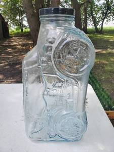 lot 127 image: Glass Vehicle Jar