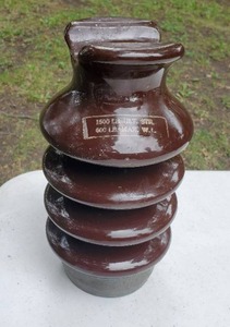 lot 160 image: Vintage Insulator
