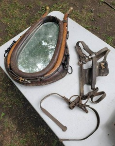 lot 169 image: Farmhouse Horse Collar Mirror and horse tack