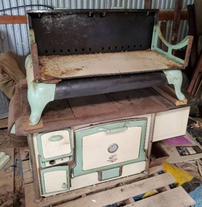 lot 170 image: Old American Stove Co. Quick Meal Stove