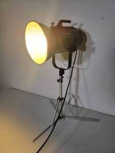 Awesome England Made Courtenay Sola Flash 300 Studio light with Italian Light stand