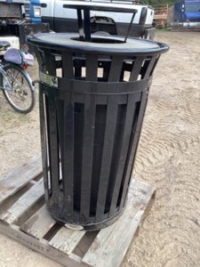 Commercial garbage can - Global Industrial