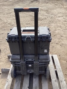 Rigid stackable toolboxes on wheels