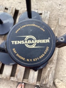 Retractable belt stanchion -Tensabarrier