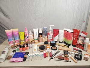 Large Lot of Assorted Beauty Products