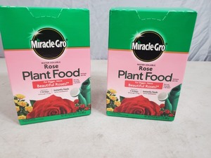 2 New Boxes of Miracle Grow Plant Food
