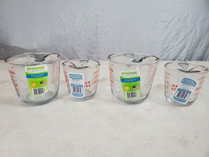 4 New Glass Measuring Cups