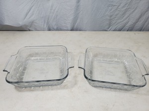 2 New The Pioneer Woman 8 x 8 Glass Bake Pans
