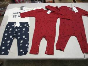 lot 87 image: Grayson Mini Baby 12M Clothes new ...