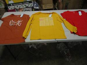 lot 103 image: Cat and Jack Youth XXL T-shirts ne...