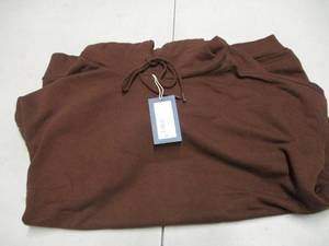 lot 134 image: Universal Thread 4X Sweatshirt new...