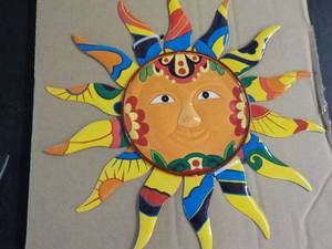 lot 6 image: Colorful Metal Sun 13 Diameter...