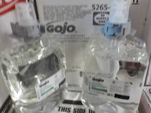 lot 38 image: 2 - 2 Liter Jugs GOJO Hand Cleanser...