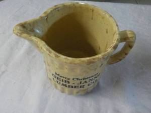 lot 62 image: Spongeware Pitcher 4 12 tall Mer...