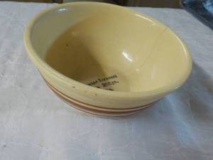 lot 63 image: Ovenware Small Bowl 2 12  Tall 5...