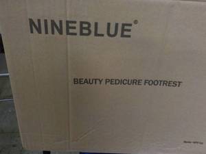 lot 205 image: Nine Blue Beauty Wood Pedicure Foot...