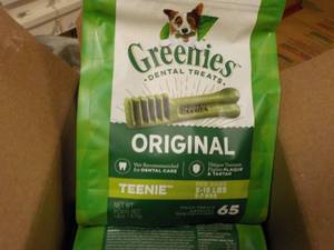 lot 300 image: Case of 6 - 18 oz Bags Greenies Den...