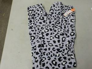 lot 146 image: Colsie Sweatpants size Womens M wi...