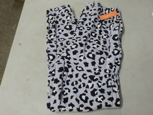 lot 147 image: Colsie Sweatpants size Womens M wi...