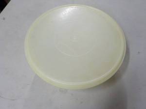lot 191 image: Large Tupperware Bowl and Cover...