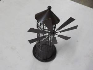 lot 192 image: Metal Bird Feeder...