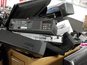 lot 310 image: Pallet of Misc. Electronics...