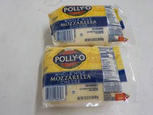 lot 343 image: 2 - 32 oz Pkgs Frozen Polly O Mozza...