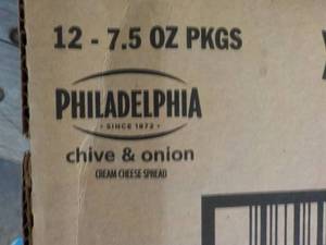 lot 357 image: 12 - 7.5 Tubs Philadelphia Cream Ch...
