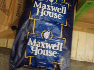lot 369 image: 4 lb. Bag Maxwell House Bag of Whol...