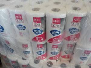 lot 423 image: Case of 48 Rolls White Cloud Ultra ...